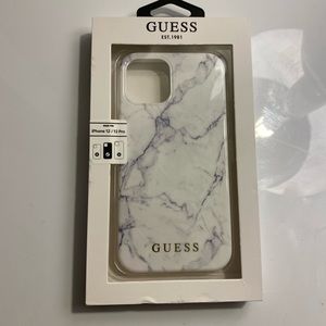 Guess iPhone 12 case